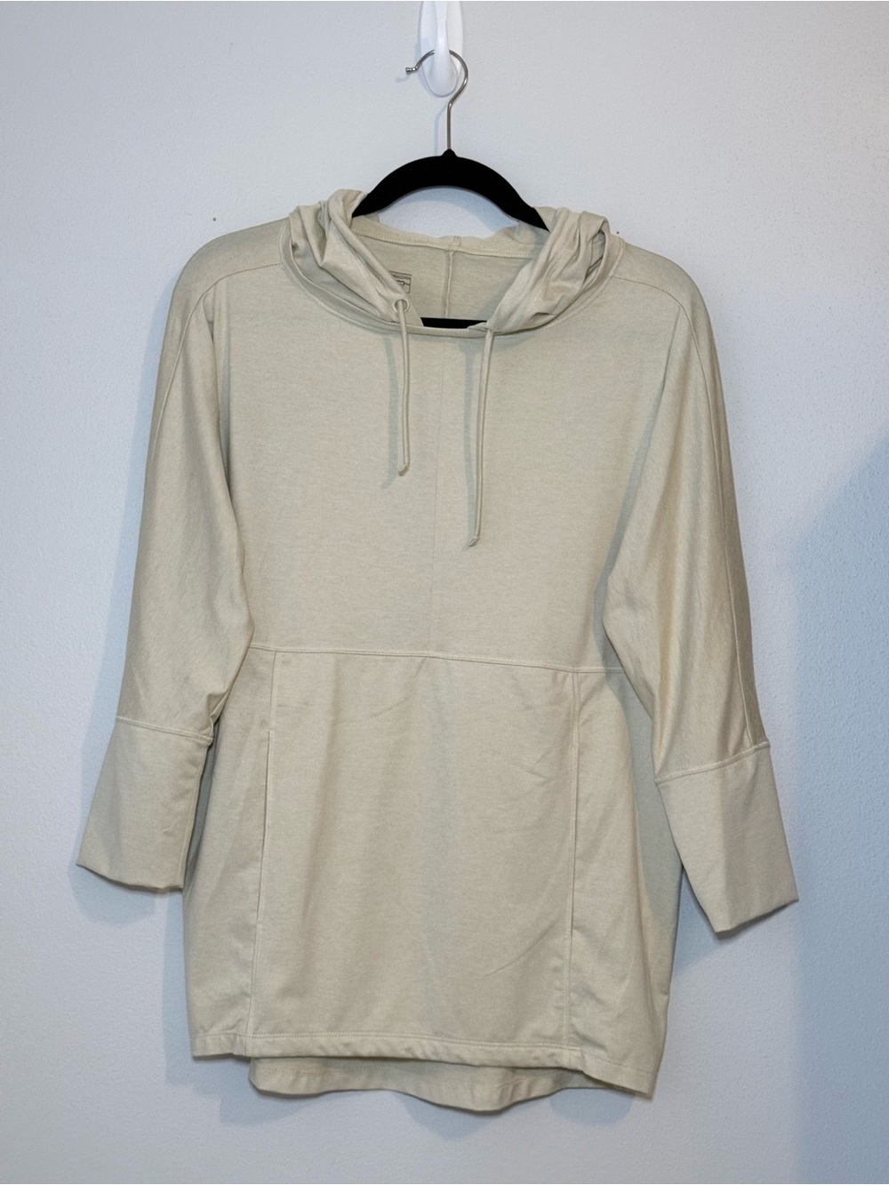 Patagonia Cream Hooded Pullover/Tunic Top